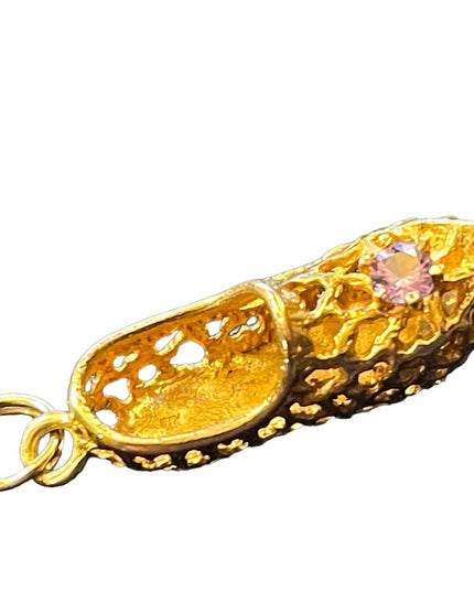 Vintage 10k Solid Gold Slipper shoe with pink stone