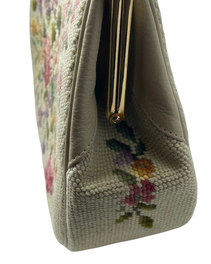 Vintage Needlepoint flowers purse with gold etched kiss lock