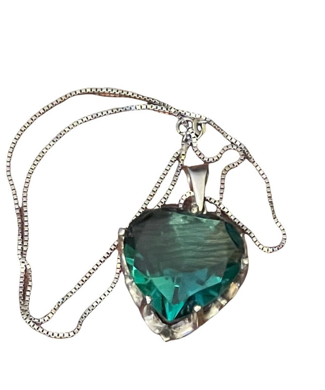 Vintage Sterling silver 925 Large green heart crystal chain & pendant necklace