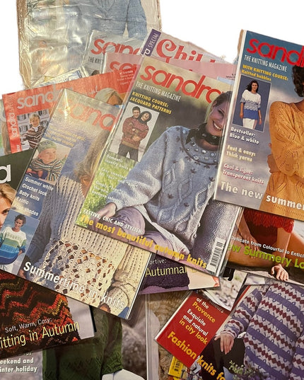 (20) Large LOT 29 pcs Like New Sandra Knitting magazines