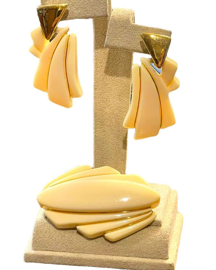Vintage  Art Deco Style TRIFARI Cream Celluloid gold plate Bar brooch & earrings