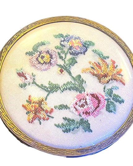 Vintage 1960s Needlepoint petite point Flower compact brass metal