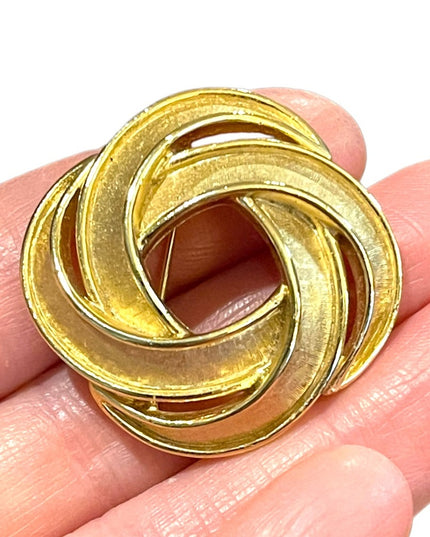 Beautiful gold finish brushed swirl TRIFARI fancy brooch Infinity
