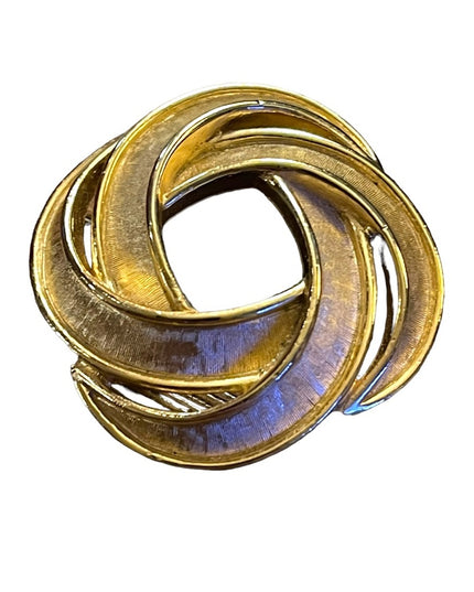 Beautiful gold finish brushed swirl TRIFARI fancy brooch Infinity
