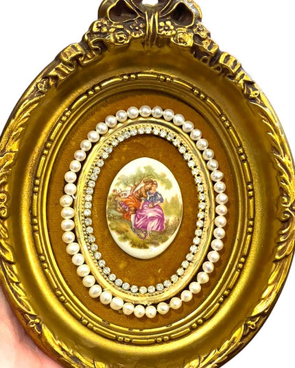 Vintage Cameo Creations Ceramic cameo picture