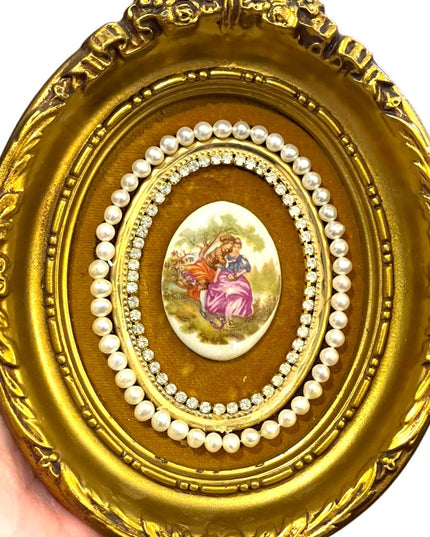 Vintage Cameo Creations Ceramic cameo picture