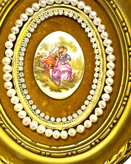 Vintage Cameo Creations Ceramic cameo picture