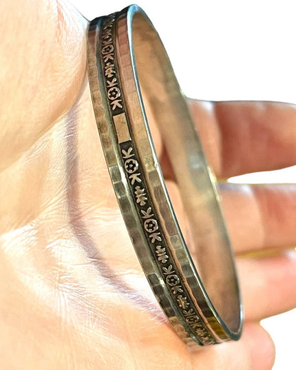 Vintage Sterling silver 925 H etched hammered design bangle bracelet
