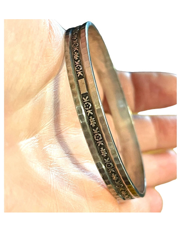 Vintage Sterling silver 925 H etched hammered design bangle bracelet