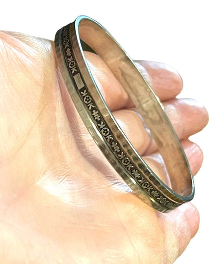 Vintage Sterling silver 925 H etched hammered design bangle bracelet