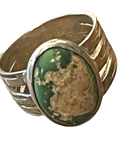 Vintage 1950s Navajo Arizona Turquois Sterling silver ring Southwestern etched