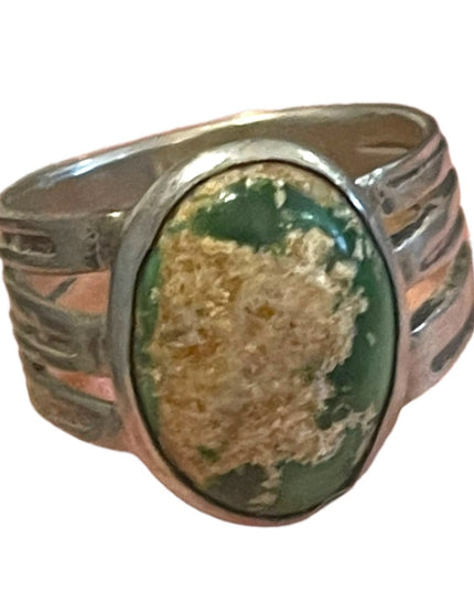 Vintage 1950s Navajo Arizona Turquois Sterling silver ring Southwestern etched