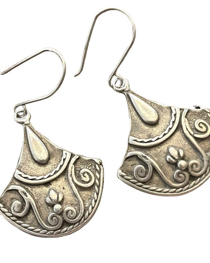 Vintage 1980s Balinesian Bali Signed 935 Sterling fancynornate dangle earrings