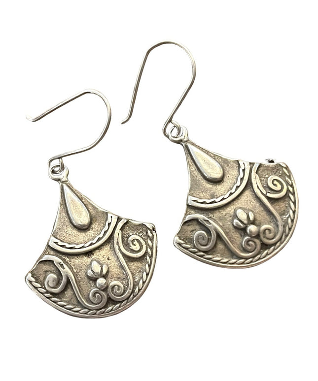 Vintage 1980s Balinesian Bali Signed 935 Sterling fancynornate dangle earrings