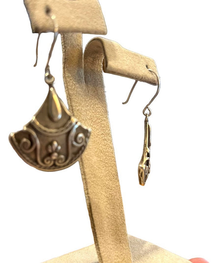 Vintage 1980s Balinesian Bali Signed 935 Sterling fancynornate dangle earrings