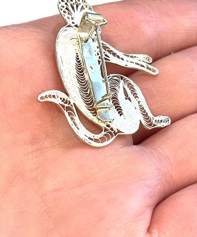 Vintage 925 sterling silver filagree sitting monkey brooch