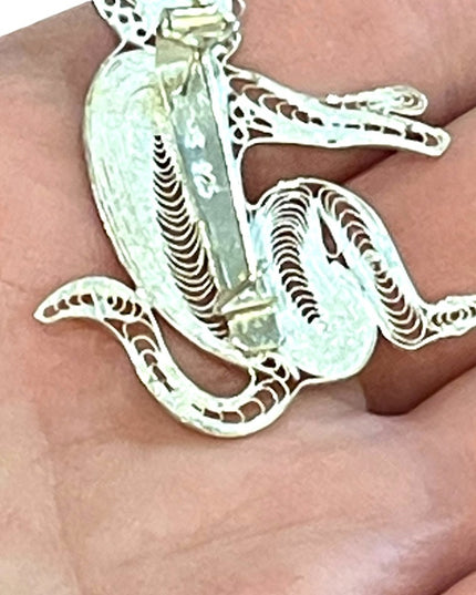 Vintage 925 sterling silver filagree sitting monkey brooch