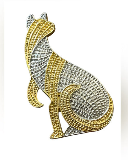 Lovely gold and silver finish sitting fancy cat brooch