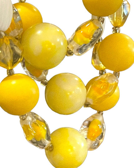 Vintage 3 strand 1960s yellow CZECH glass bead & plastic necklace 😎 Bright