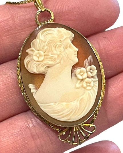 Vintage 1960s Carnelian Shell Hand carved Locket Cameo with photos!! Gold filled