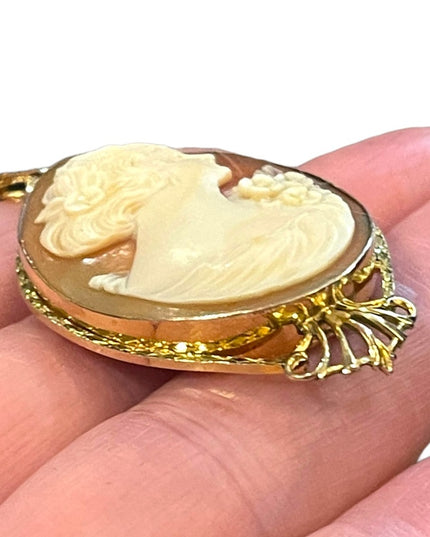 Vintage 1960s Carnelian Shell Hand carved Locket Cameo with photos!! Gold filled
