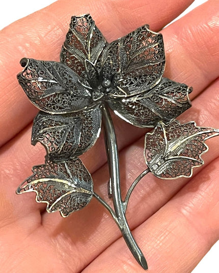 Antique Art Deco Victorian 800 Silver Filagree delicate intricate flower brooch