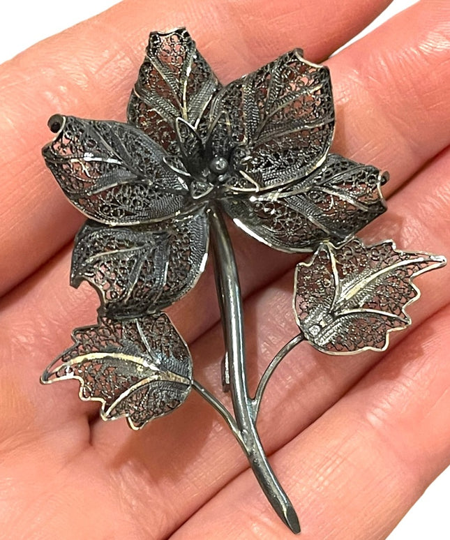Antique Art Deco Victorian 800 Silver Filagree delicate intricate flower brooch