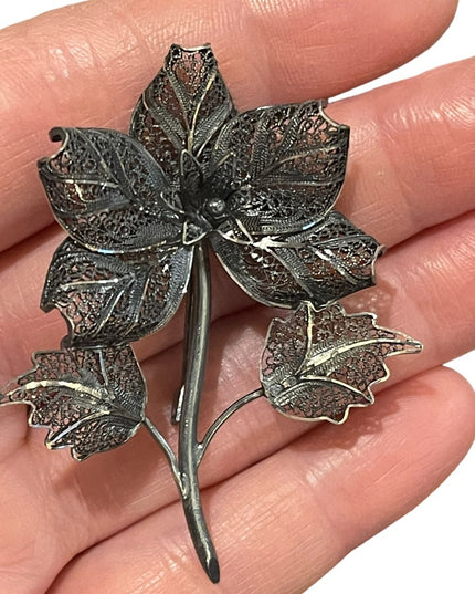 Antique Art Deco Victorian 800 Silver Filagree delicate intricate flower brooch