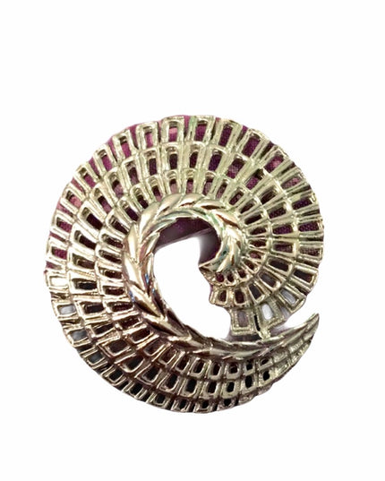 Vintage Sarah Coventry silver finish swirl brooch