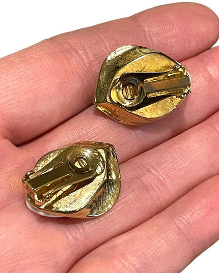 Vintage 1980s KJL Kenneth Jay Lane Flower rose white resin gold clip on earrings