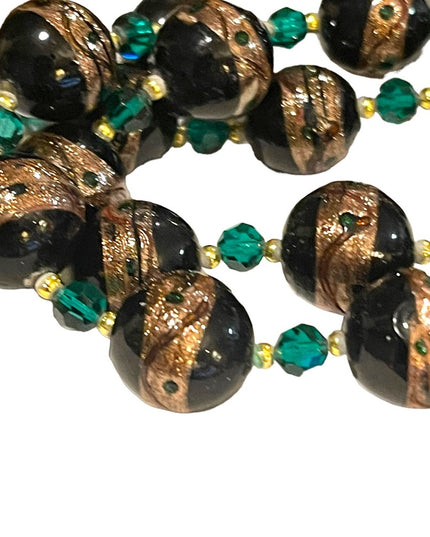 Vintage Italian Italy Murano Lampwork wedding cake handmade glass bead necklace