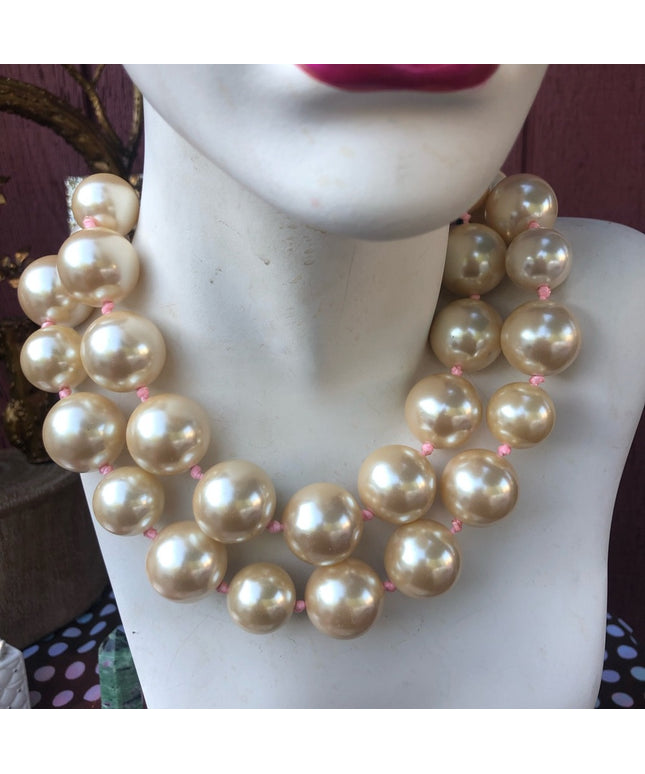 - Retired AUTHENTIC Betsy Johnson Chunky faux pearl necklace statement