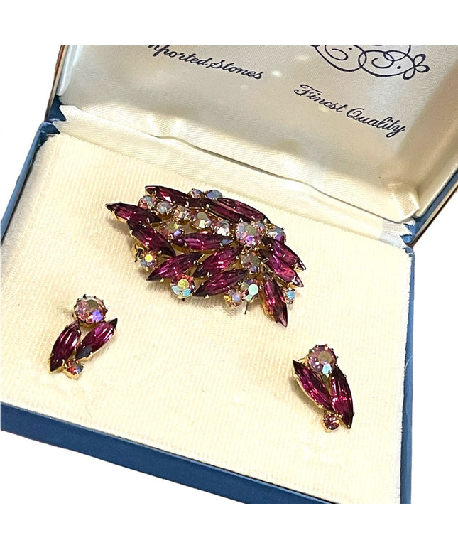 Vintage SET Gold finish Pink & fushia crystal Brooch clip on earrings orig box
