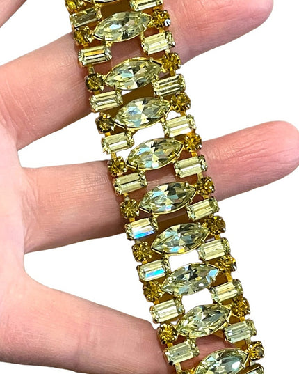 Vintage 1960s Lemon CRYSTAL WEISS Glass  gold finish fancy Chunky bracelet