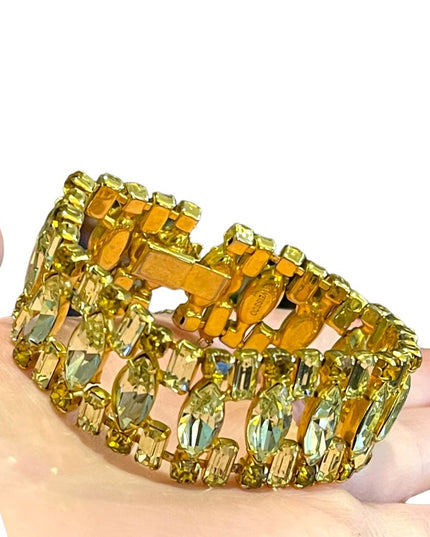 Vintage 1960s Lemon CRYSTAL WEISS Glass  gold finish fancy Chunky bracelet