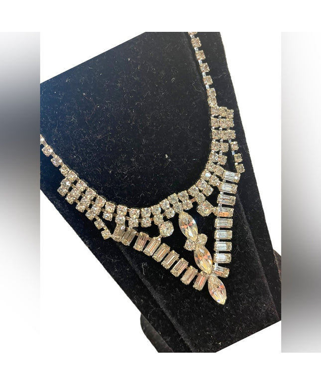Vintage High quality 1960s crystal rhinestone Prom Wedding necklace