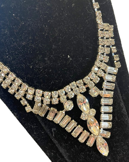 Vintage High quality 1960s crystal rhinestone Prom Wedding necklace
