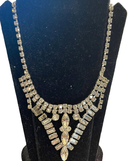 Vintage High quality 1960s crystal rhinestone Prom Wedding necklace
