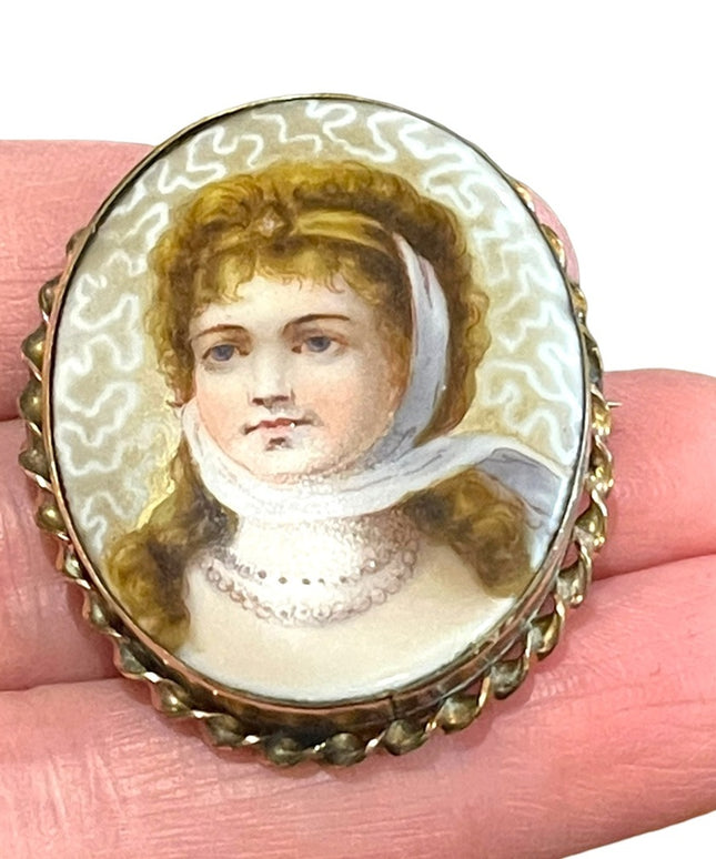 Antique hand painted Gold filled GF Brooch Cameo lady with hat