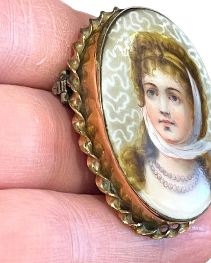 Antique hand painted Gold filled GF Brooch Cameo lady with hat