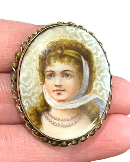 Antique hand painted Gold filled GF Brooch Cameo lady with hat
