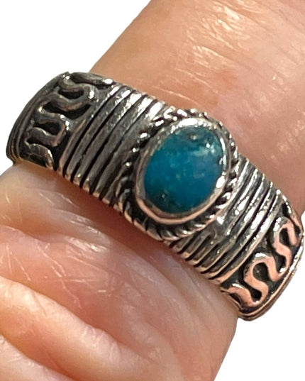 Sterling Silver 925  turquois  ring ornate design