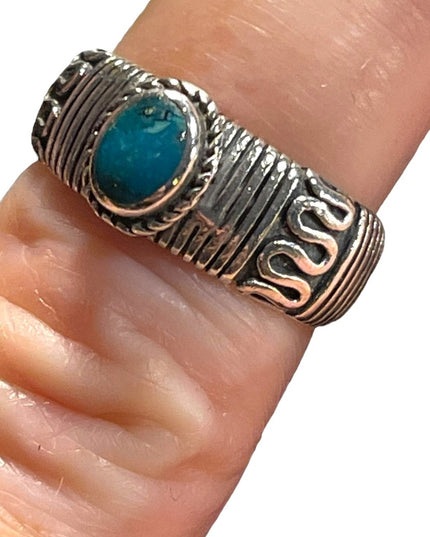 Sterling Silver 925  turquois  ring ornate design
