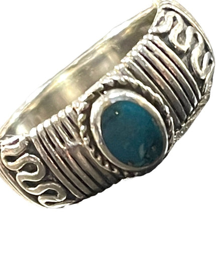 Sterling Silver 925  turquois  ring ornate design