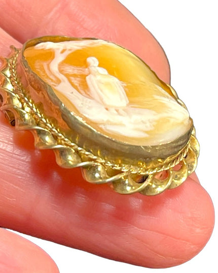 Antique Gold filled Brooch carved shell CAMEO Victorian Lady under tree
