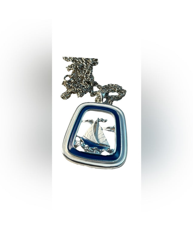Vintage Sail boat silver tone pendant necklace nautical enamel boat