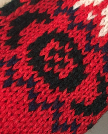 - Pierre Cardin Hand knit red snowflake sweater hand knitted Snowflake ski