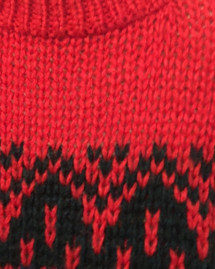 - Pierre Cardin Hand knit red snowflake sweater hand knitted Snowflake ski