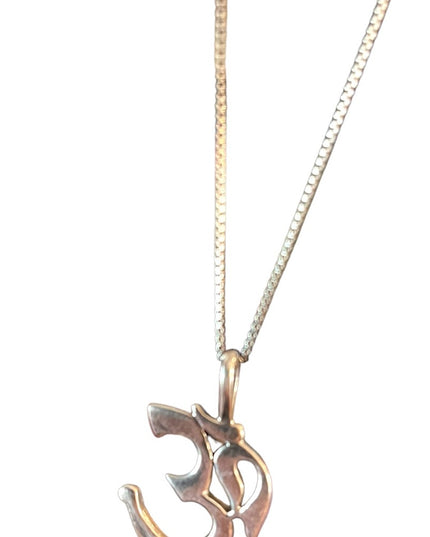 Vintage Sterling silver 925 OM  Necklace and pendant Mantra