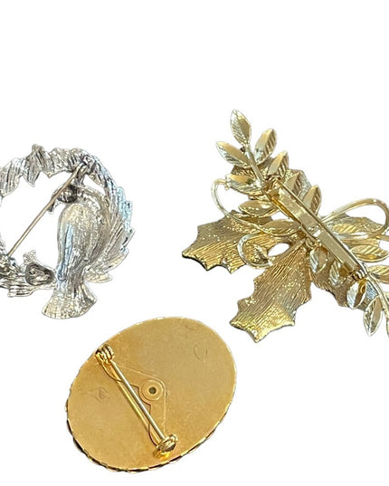 LOT of 3 pcs Christmas bird flower dog brooch retriever holly robin vintage
